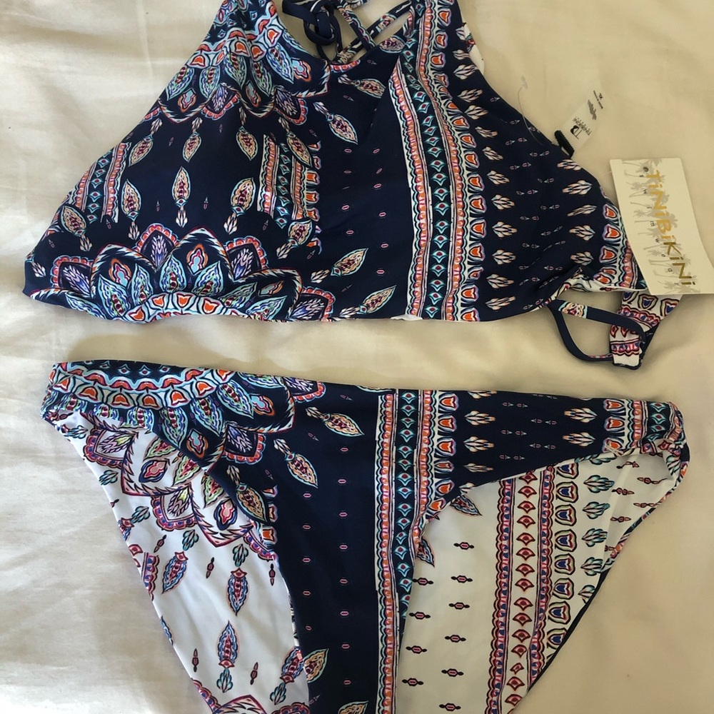 Bathing suit